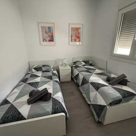 Casa Blanca * צ'יקלנה דה לה פרונטרה